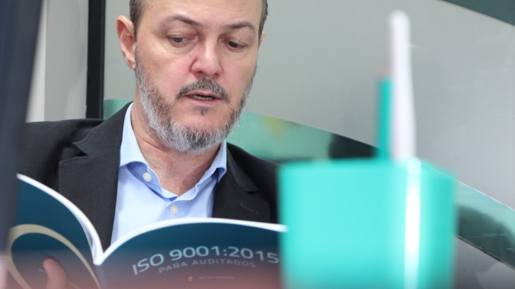 Ivan Gonçalves e o livro "ISO 9001 para Auditados"